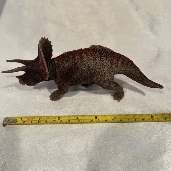 schleich Other - 2017 Schleich Am Limes 69 Triceratops Figure D-73527 Dinosaur Red